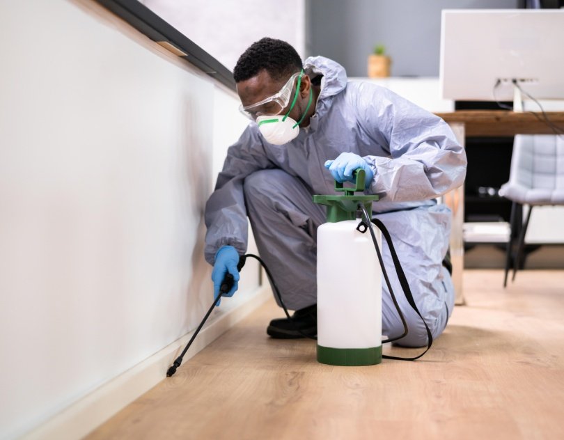 BotanPro technician at work